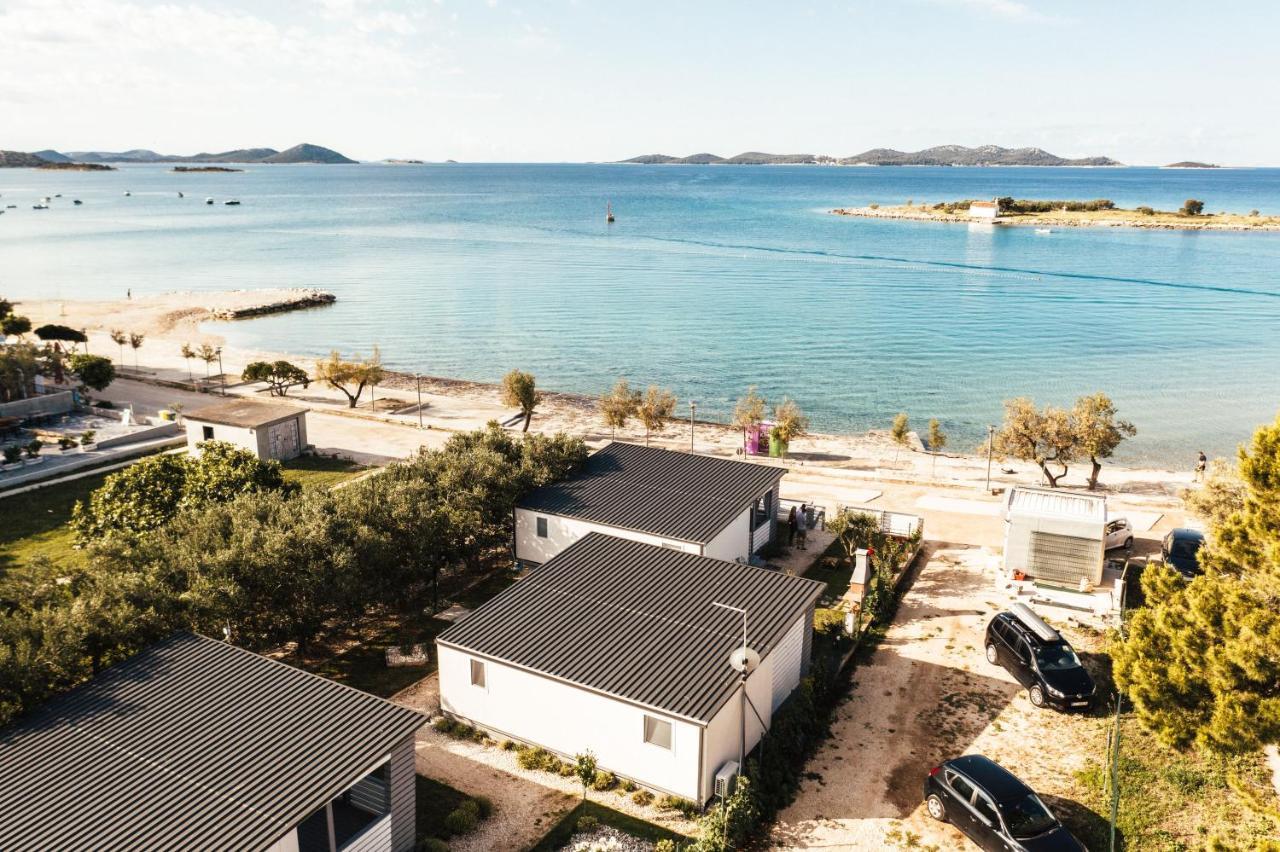 Rasin Mobile Homes Pakostane Exterior photo